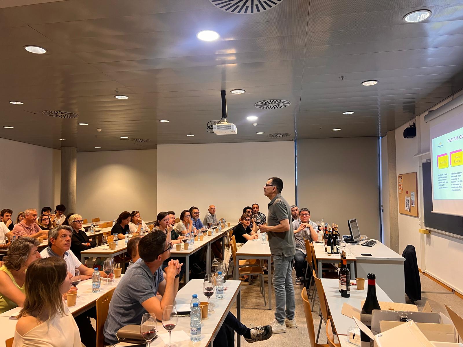 06 - TAST DE VINS - PANORÀMICA 3
